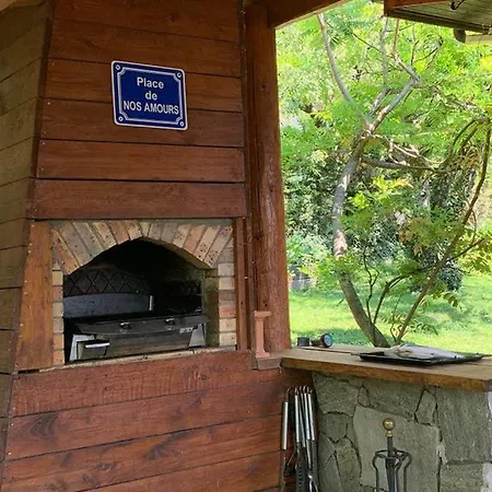 Avec Piscine, Billard, Sauna & Jacuzzi