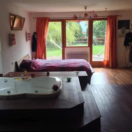 Avec Piscine, Billard, Sauna & Jacuzzi Villa *